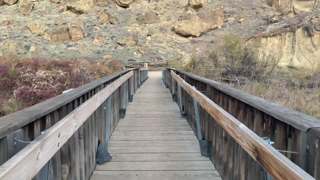 Central Oregon – Smith Rock State Park – Crossing the Bridge