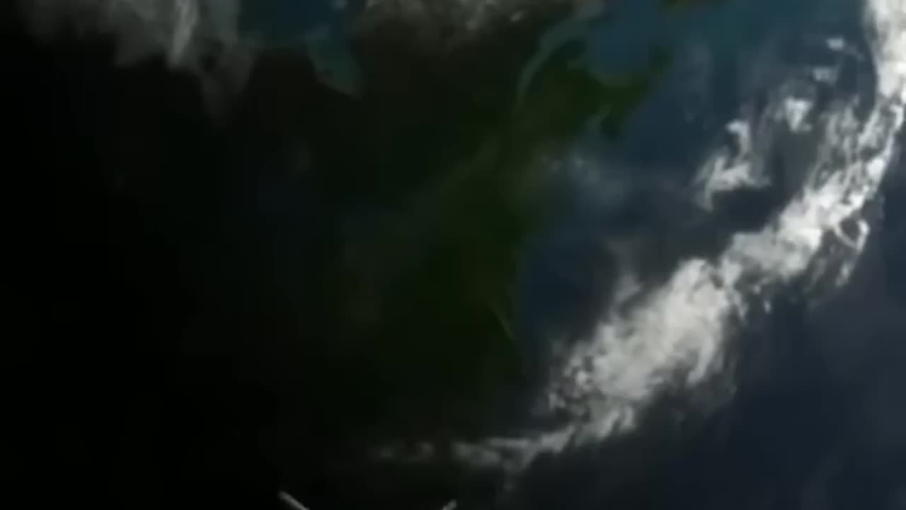 Movies Always Get This Simple Thing Wrong About Space Shuttles... #shorts