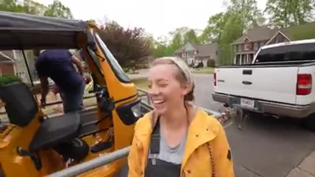 me bought a rickshaw in the USA (is it street legal though-)!