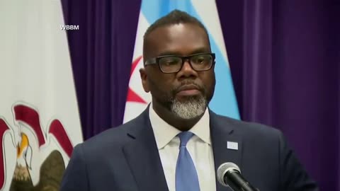 Over a hundred people were shot over the 4th of July weekend | Mayor blames Nixon