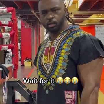 Reaction of the women in the gym