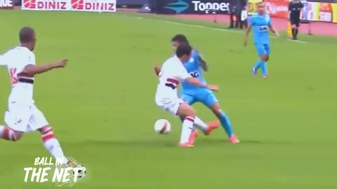 Football's Most HUMBLE Dribbling Dibles Humilhantes