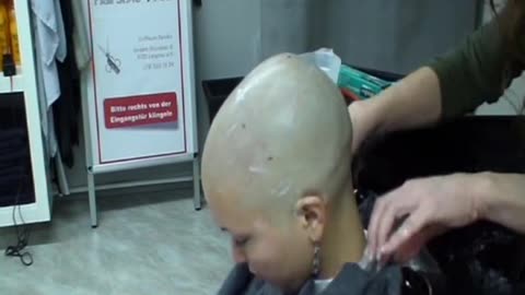 headshave woman 2