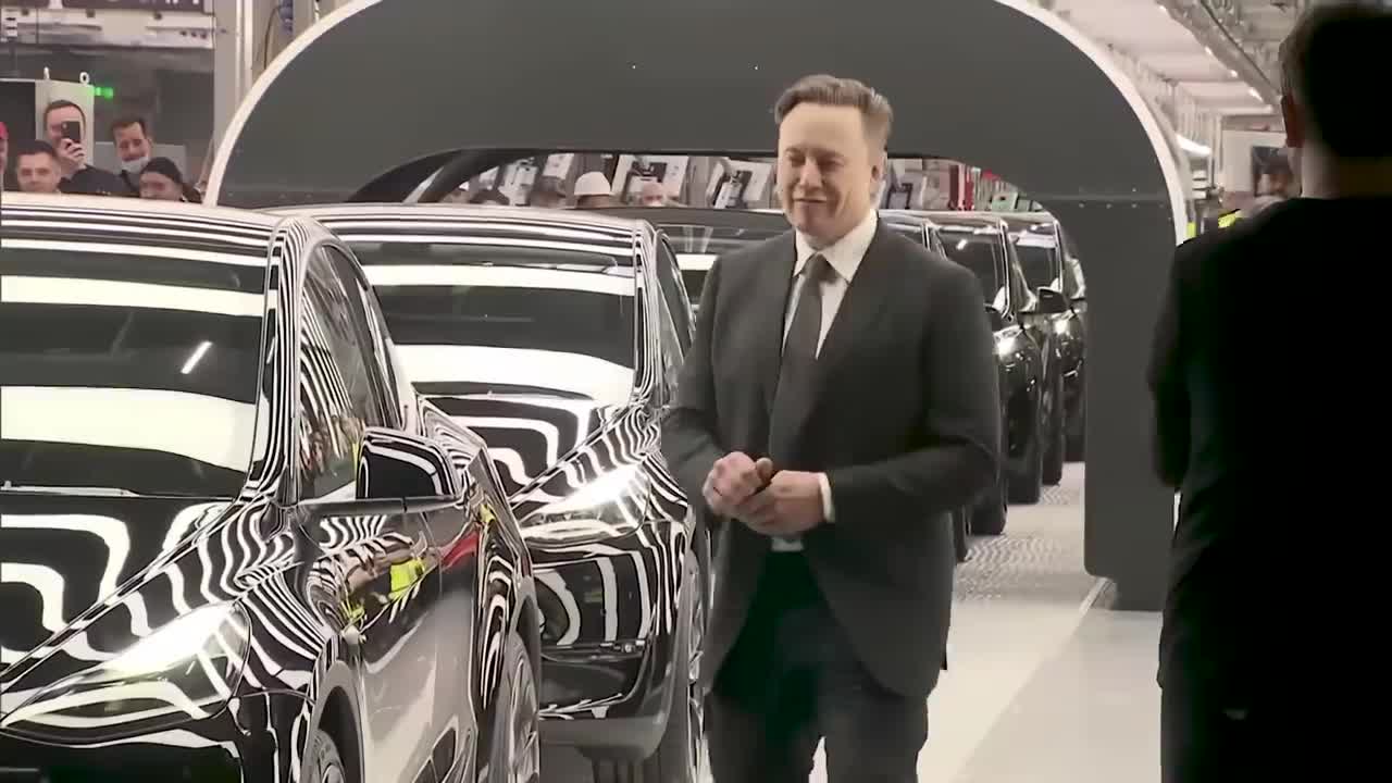 Elon Musk Drone Dance Behind the Scenes at Teslas Delivery Event 2022, Berlin Germany in 4K