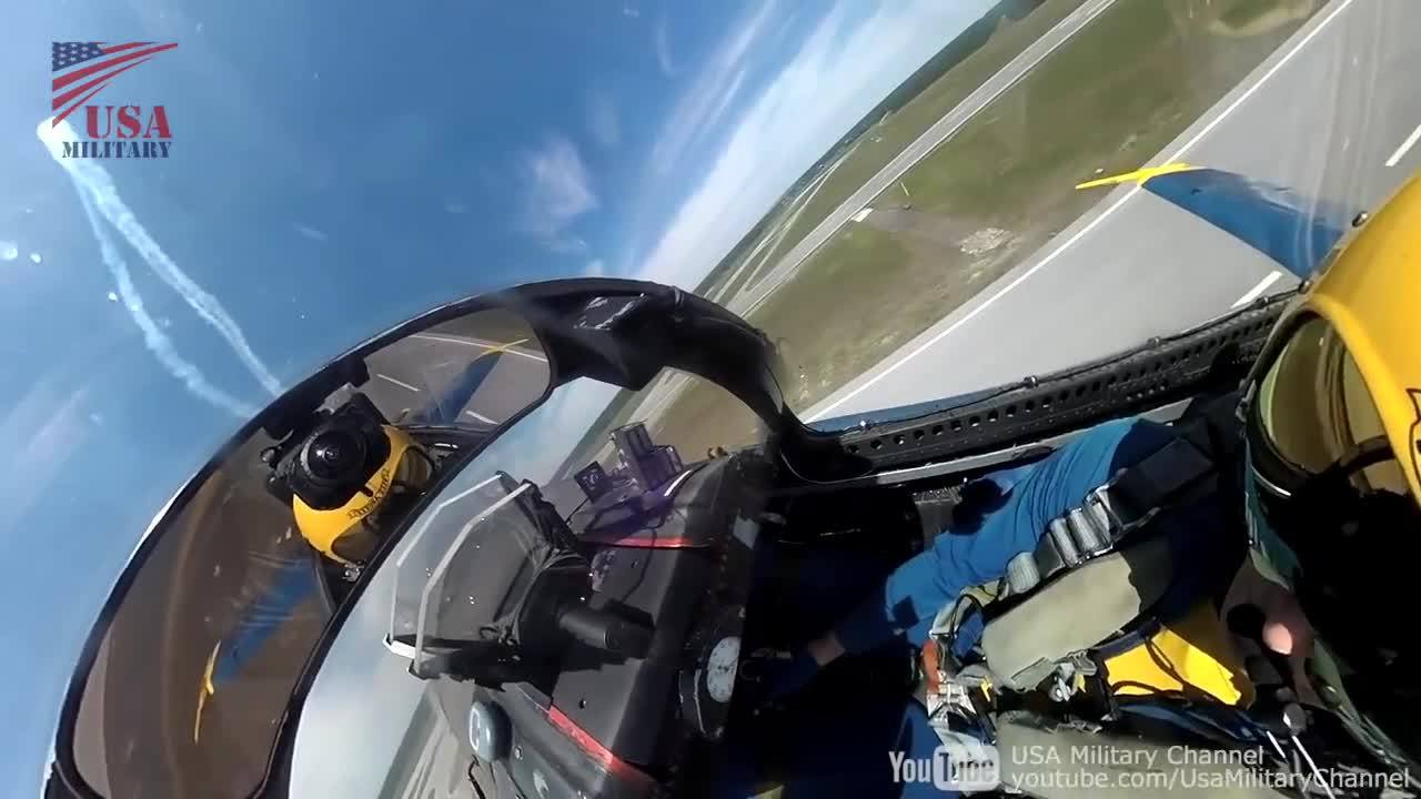 Amazing Take-off - US Navy Blue Angels