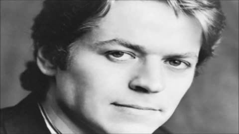 Tribute: Robert Palmer - "Johnny and Mary" (1980) 1949 - 2003