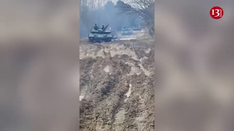 Ukrainian army going to battle through difficult roads