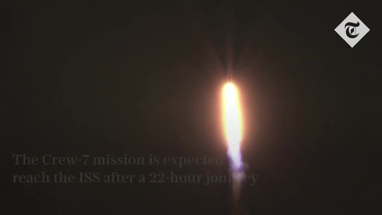 SpaceX_rocket_blasts_off_to_International_Space_Station