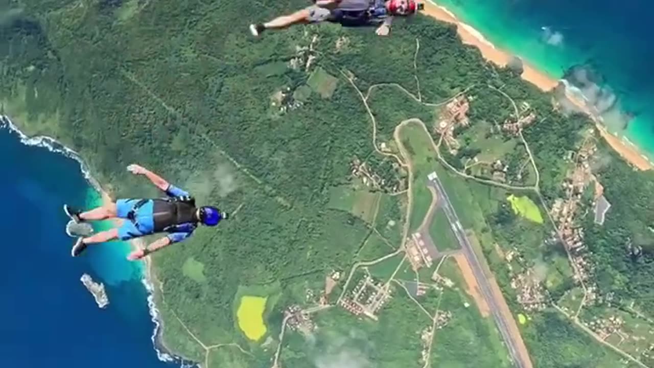 FEMALE SKYDIVING