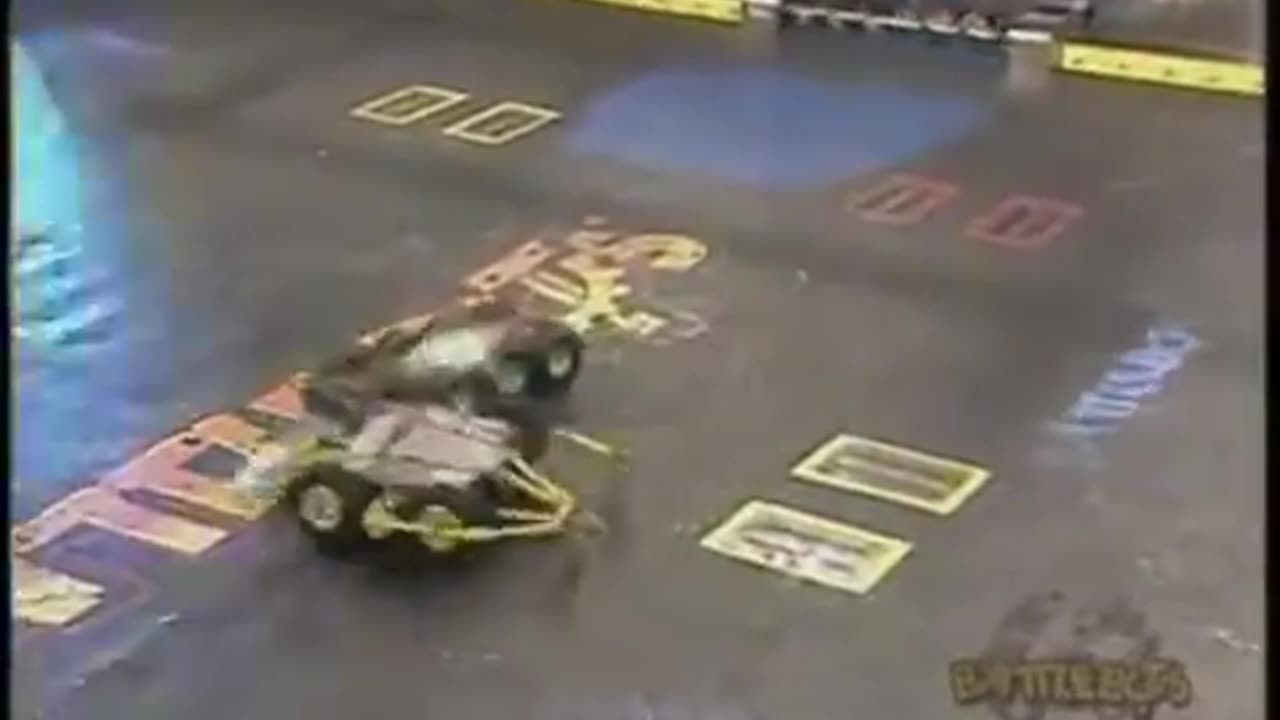 Diesector vs New Cruelty BattleBots season 5.0