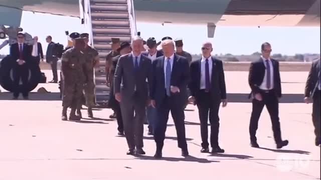 Trump Arrives at Florida For “nauguration Day ”