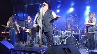 Texas Hippie Coalition "Turn It Up"