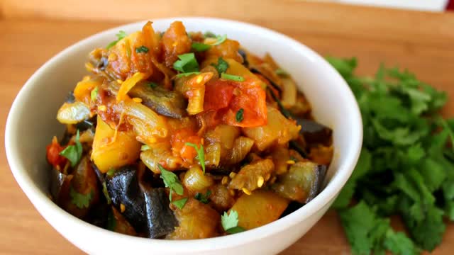 Eggplant & Potato Recipe (Vegan) Healthy Vegan Recipe Aloo Baingan Sabzi