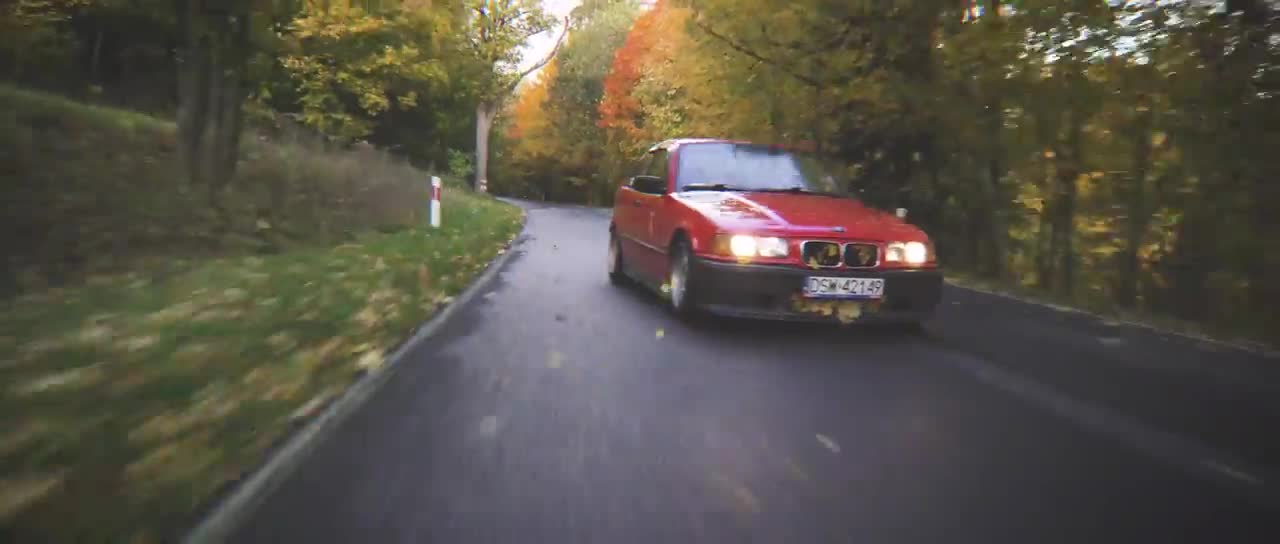 BMW E36 318IS MOUNTAIN PASS AUTUMN RUN