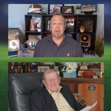 Lou Holtz Podcast | Coach Joe Kennedy's Supreme Court Triumph: Faith, Football & Freedom #shorts