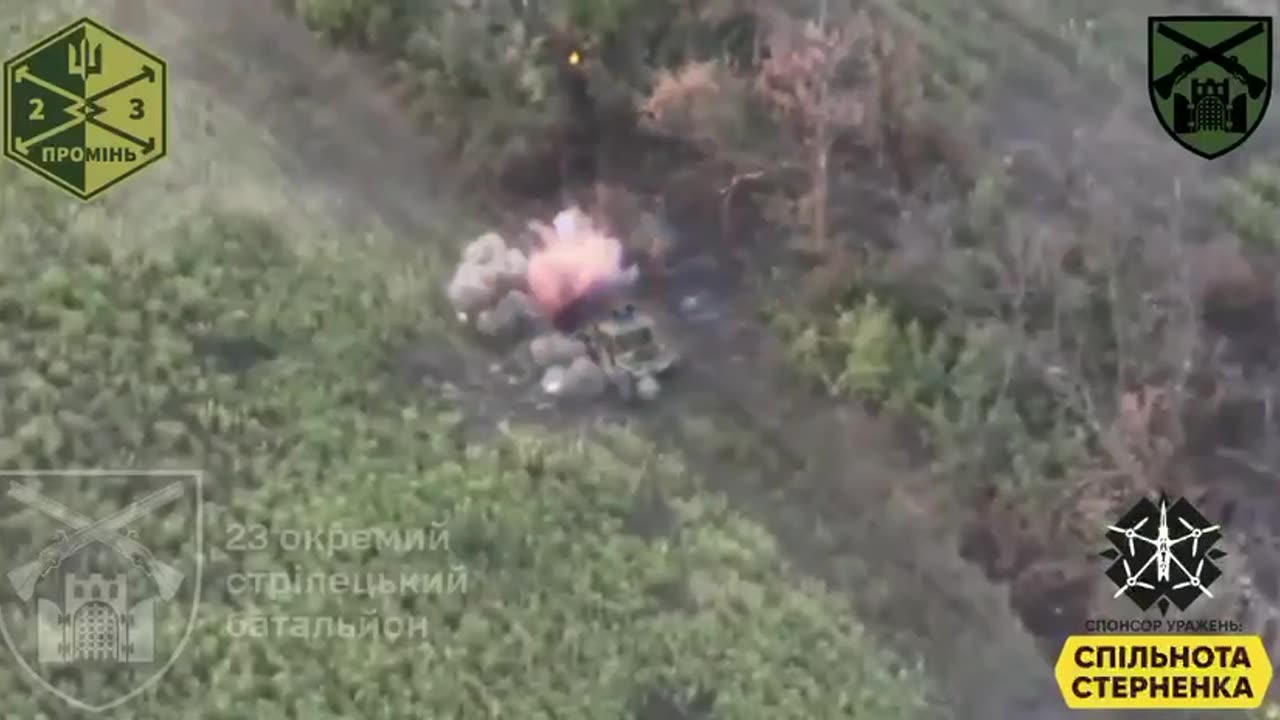‼️ Ukrainian bird knocks out a strike from a group of orcs that were moving on