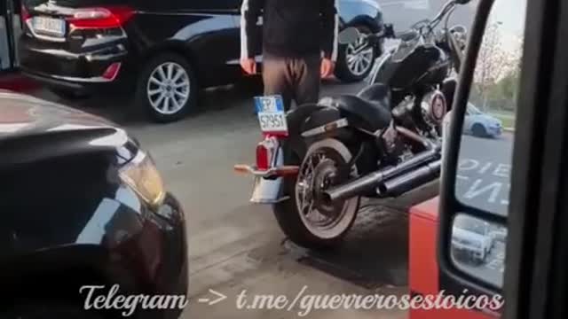 IMPACTANTE!!!! QUEDÓ COMO ESTATUA 😱😱😱😱