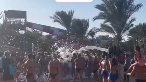 Russians celebrating in Egypt after missiles