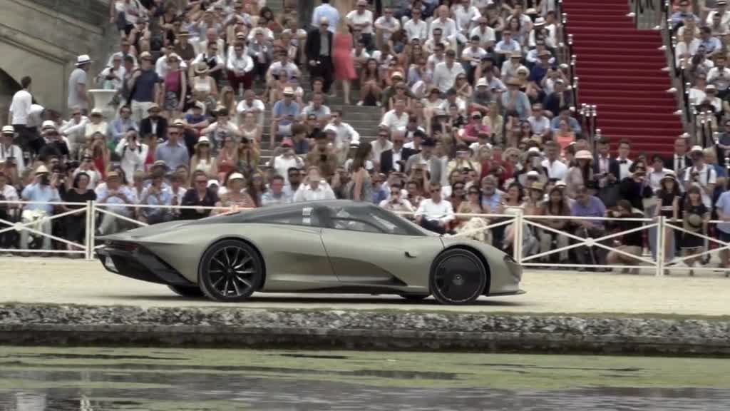 Which would you choose, a beauty or a car# Super Run # McLaren