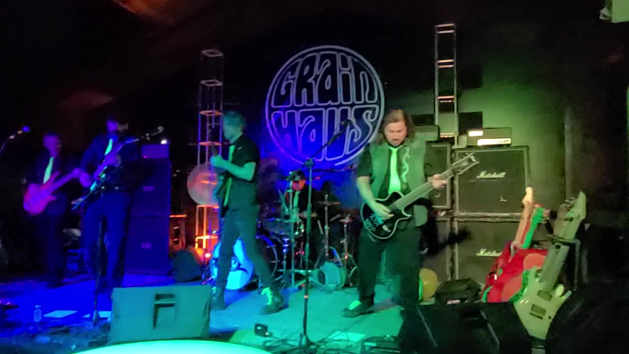 Skipping Stone "Sink Or Swim"