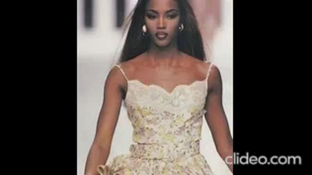 Naomi Campbell Valentino