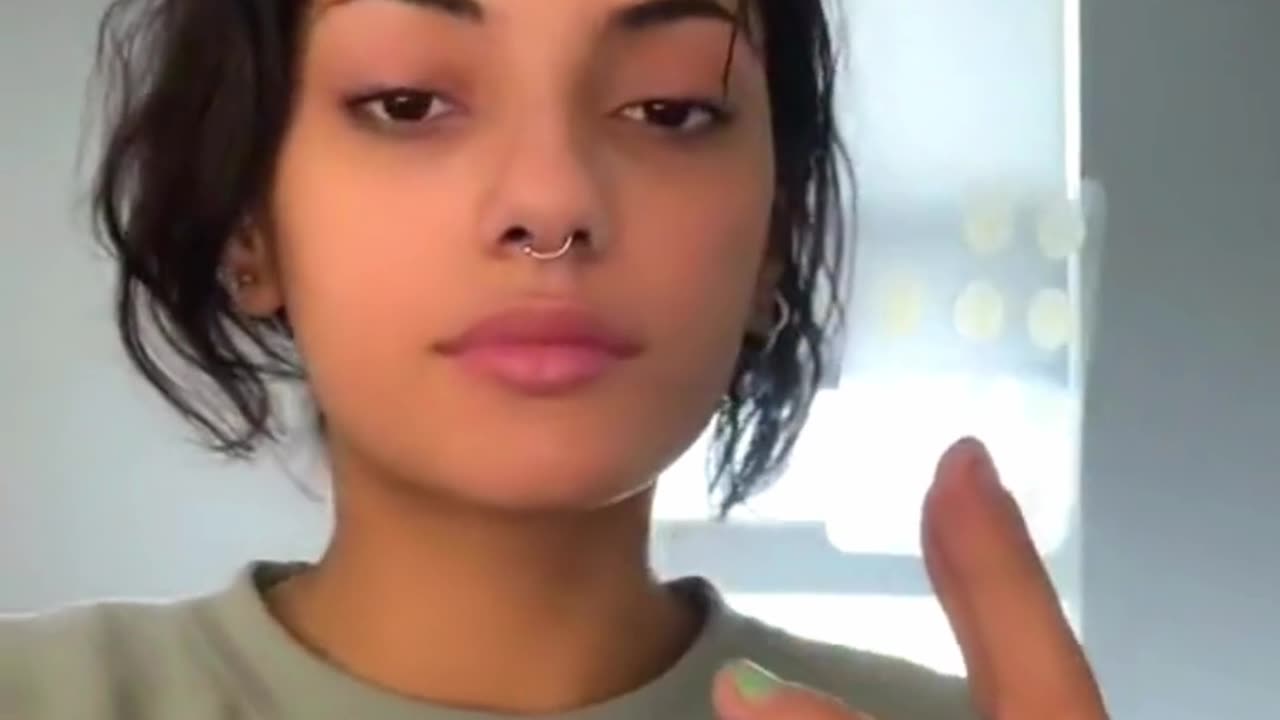 These Mighty Patches suck the gunk out of my pimple!