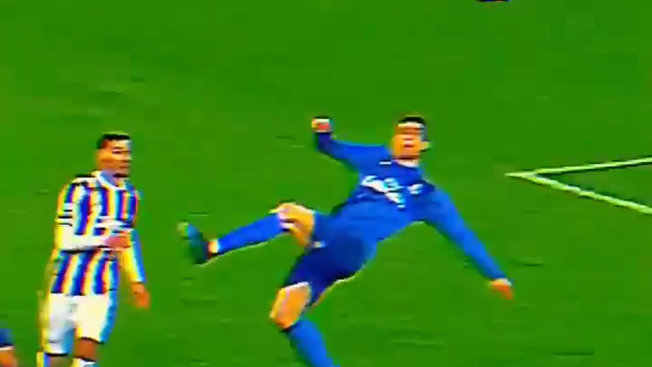 Ronaldo CR7 Flying kick