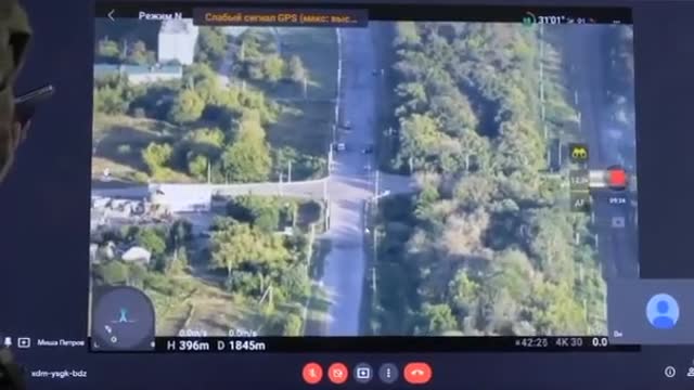 Ukrainian forces using 120mm mortars, BM-21 Grad MLRS, D-30 howitzers and main battle tanks.