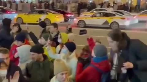 Russia: NO TO WAR! Chanted on the streets of Moscow earlier today #shorts