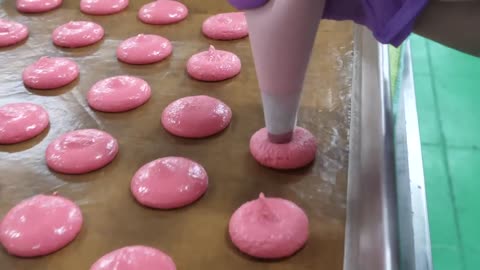 Amazing Cake factory mass production. Korean Food.