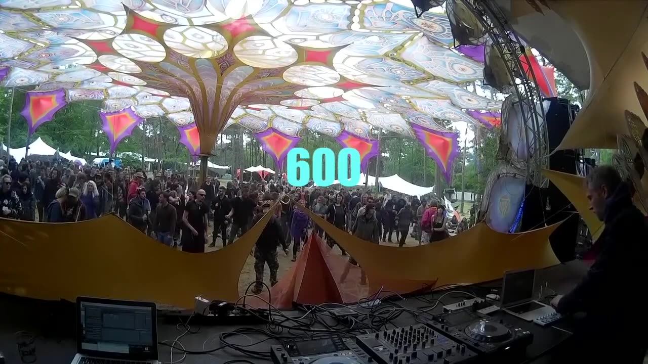 Logic Bomb - Live Set Space Safari 2016