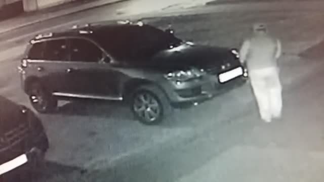 Headlight Thieves Caught On Camera