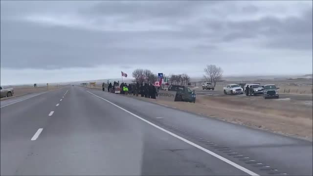 BREAKING Canadians Protest & NO Mainstream Media TNTV.