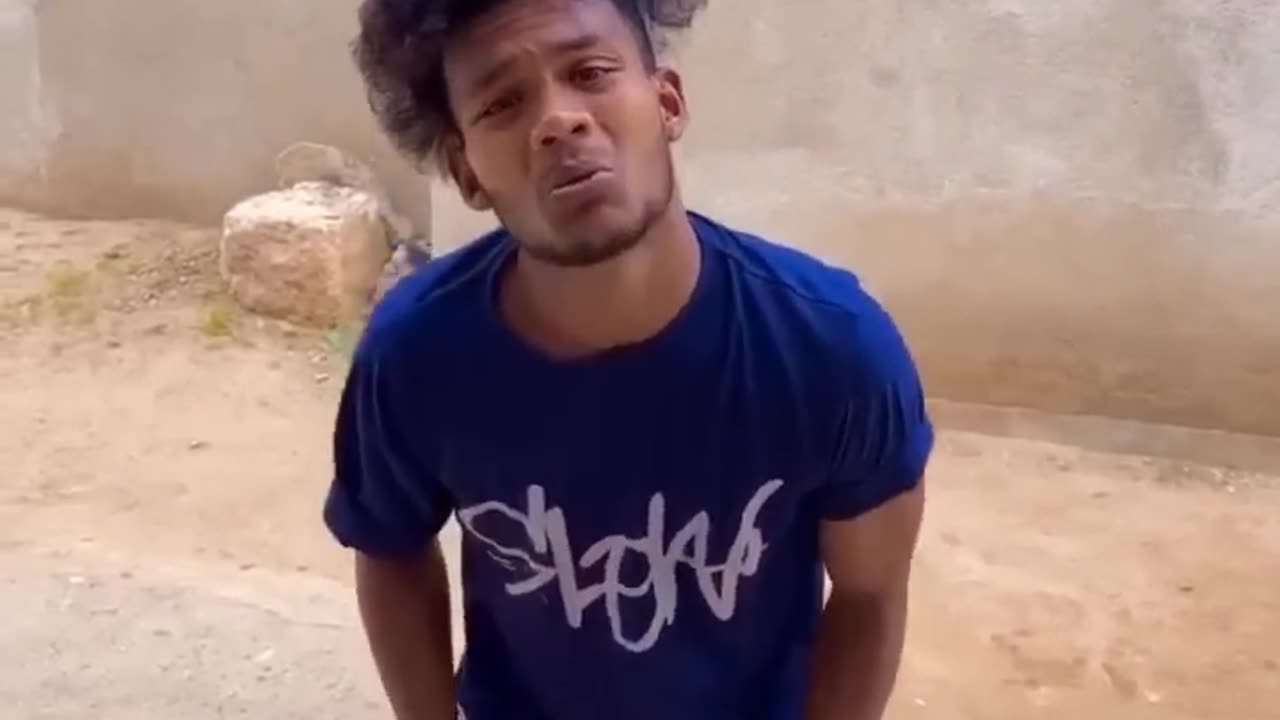 तेरे वास्ते टमाटर लाऊंगा 😂😂 #comedy #realfools #surajroxfunnyvibeo #gf #tomato #tamater