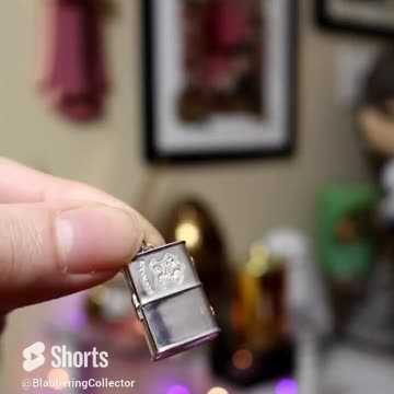 Quick Look: Carat Shop Sterling Silver Hogwarts Trunk Necklace #jewellery #harrypotter #hogwarts