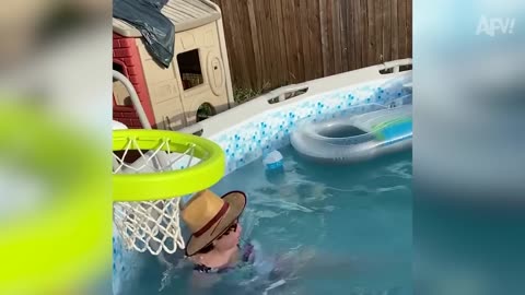 Try not to laugh 🤣🤣🤣