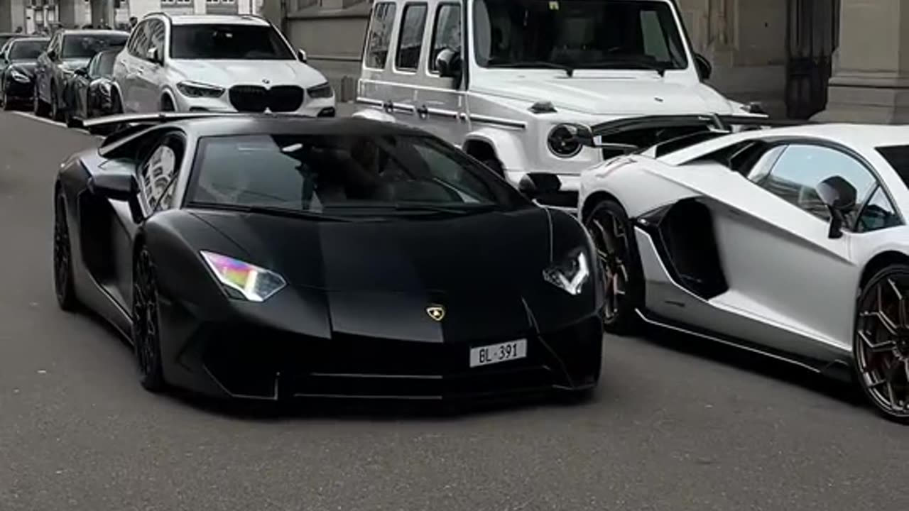 #lamborghini #aventador #aventadorsv #car #supercar #luxury #luxurycars #crazyroadsters #viral #fyp