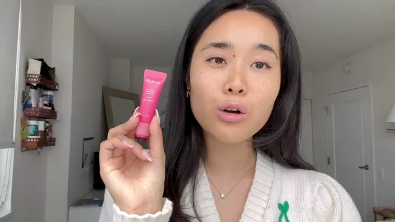 LANEIGE Lip Glowy Balm for woman's