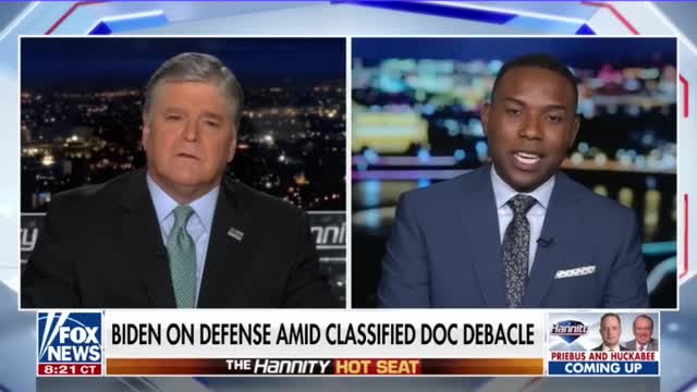 Sean Hannity spars with Richard Fowler over classified documents #shorts