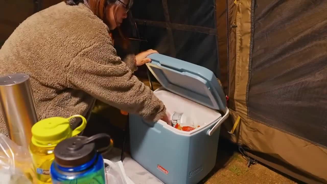 A family's camping life, enjoying outdoor time