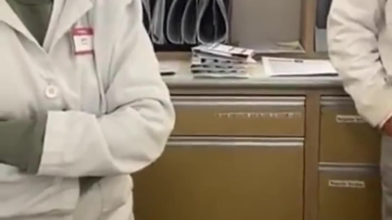 Drug Mart Pharmacist ADMITS that he hasn’t taken another booster