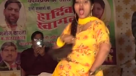 Rachna Tiwari stage dance