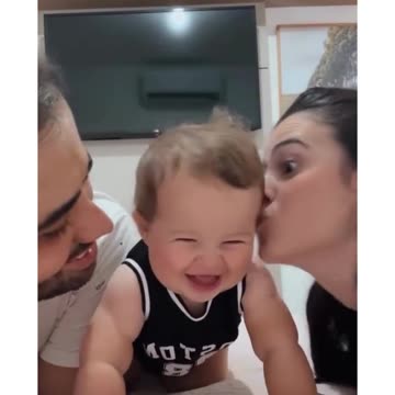 What can I say? I’m just too cute