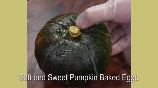 Sweet and Soft Pumpkin Baked Eggs