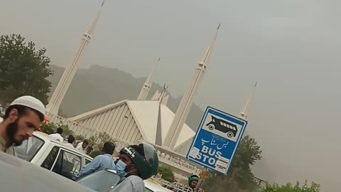 Islamabad Faisal Mosque View. Hindi, Urdu