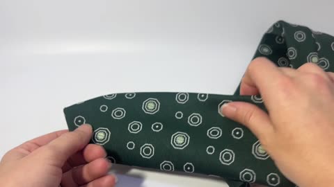 Vintage Unbranded Forrest Green with Octagon Design Dacron Polyester Tie 55.50 x 3.75"
