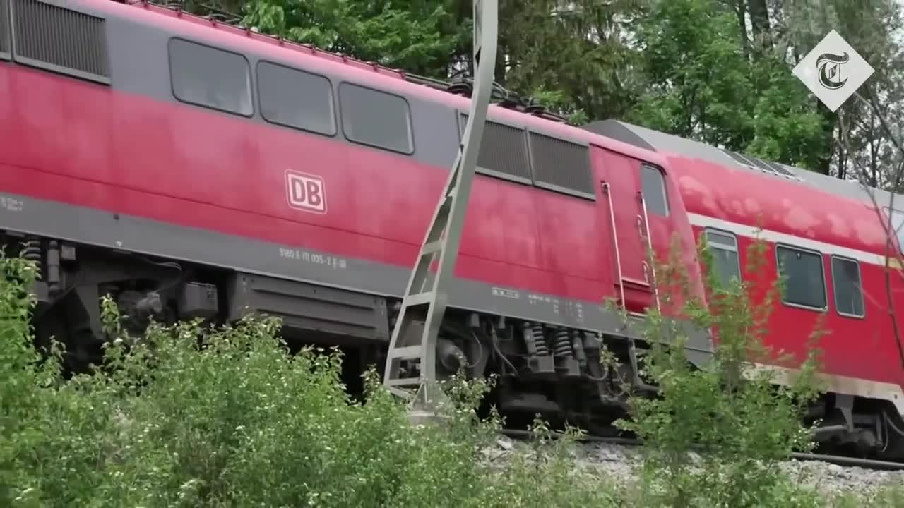 Four killed and several injured after train derails in southern Germany