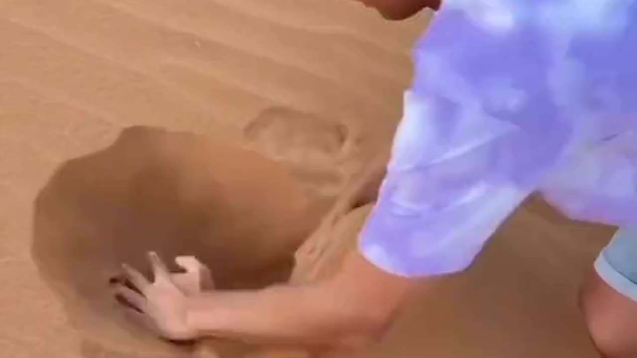 Man finds something amazing in the middle of the desert...