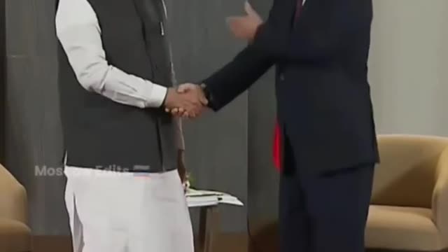 This look is very beautiful prime minister of india Narendra Modi to vlamudir putin