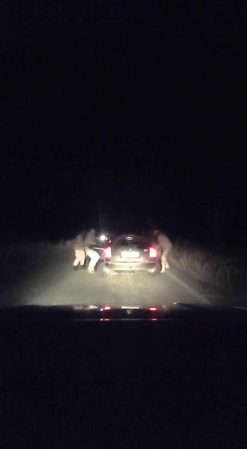 Les troupes ukrainiennes ne laissent pas les gens sortir de Marioupol